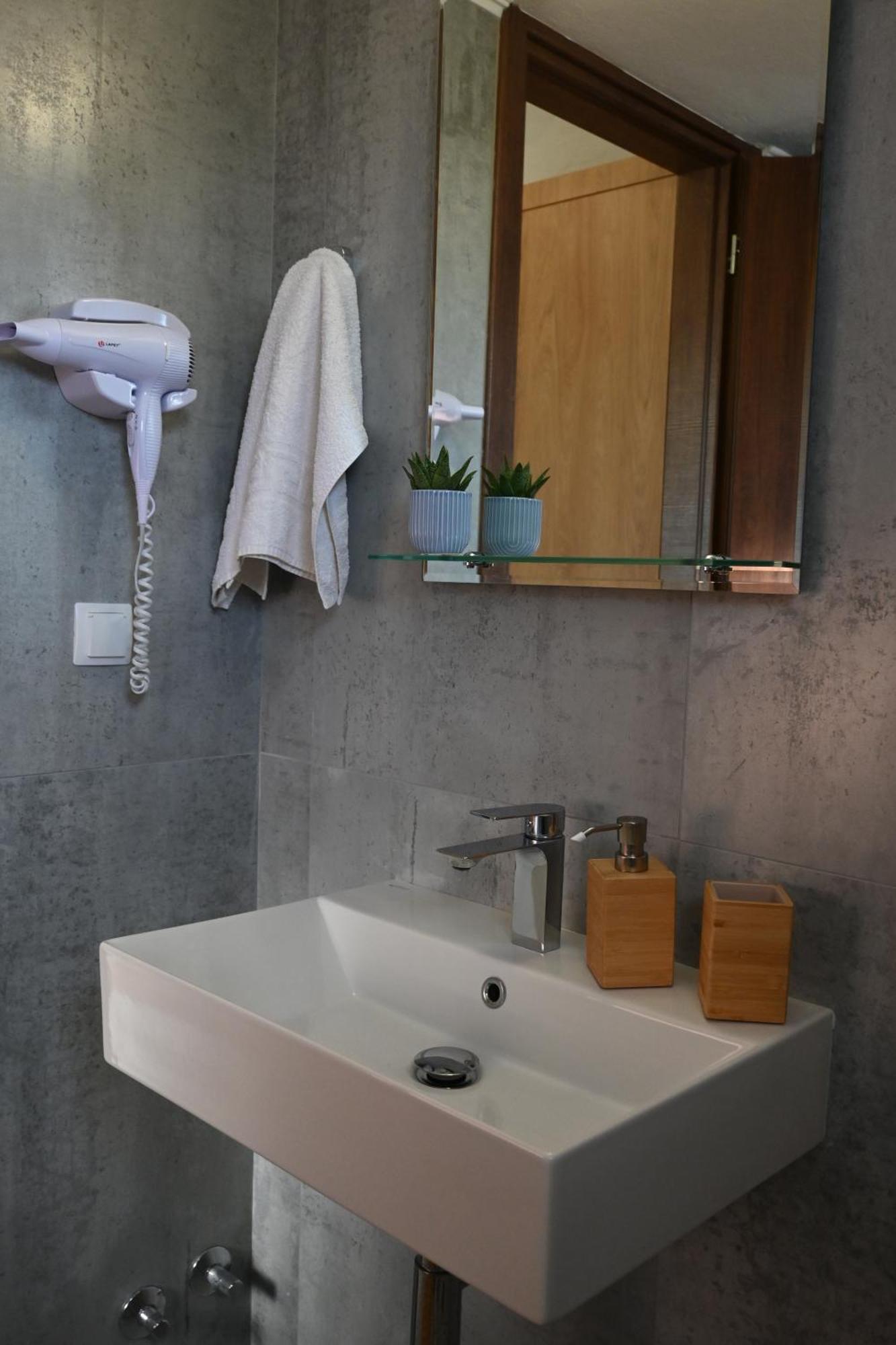 Maria Rooms To Let Уранополис Экстерьер фото