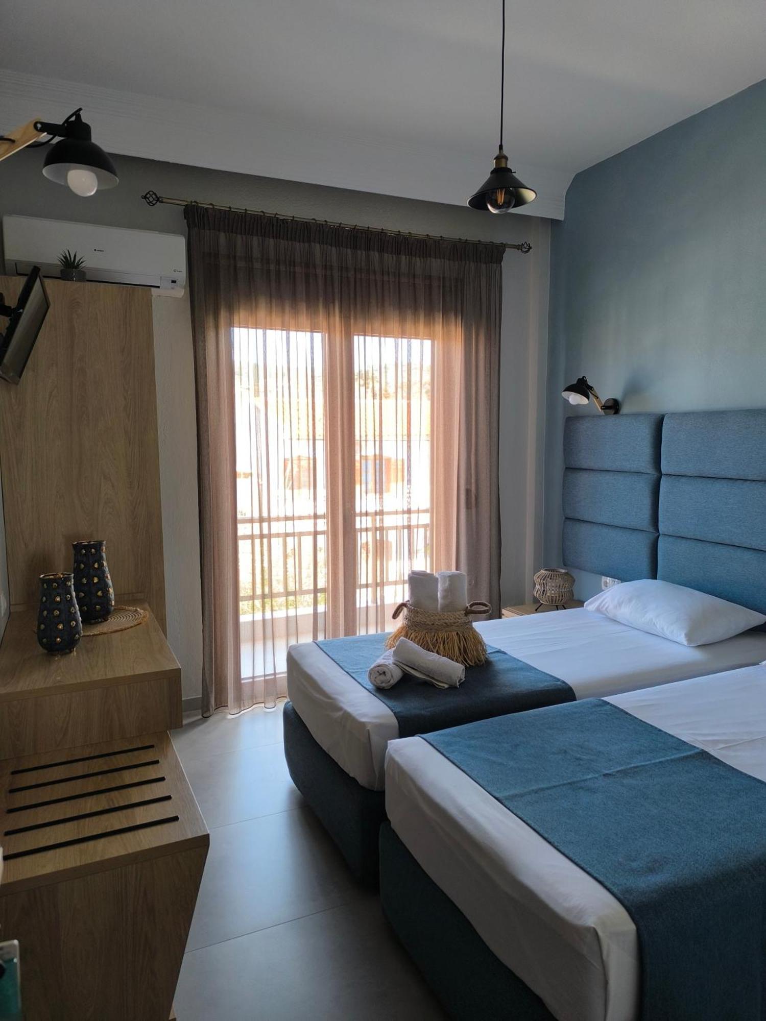 Maria Rooms To Let Уранополис Экстерьер фото